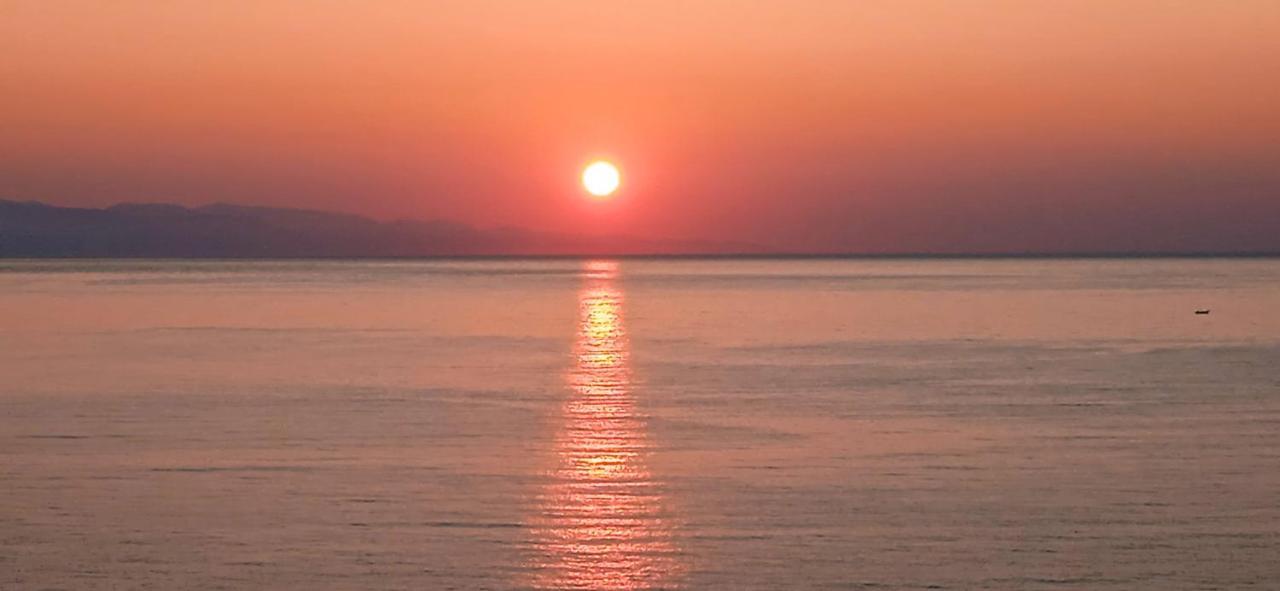 Donna Sicilia Hotel Giardini Naxos Esterno foto